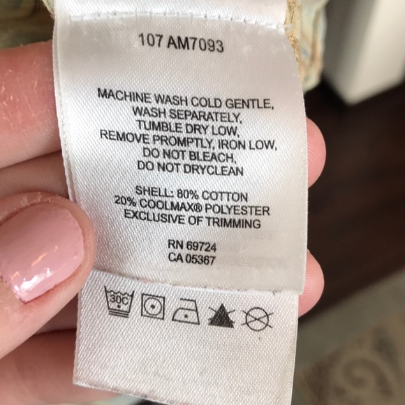 3/$20 Men’s Short Sleeved Columbia Button Down - Picture 5 of 5